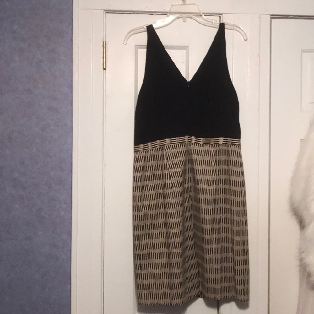 Loft Dress - Picture 2 of 4